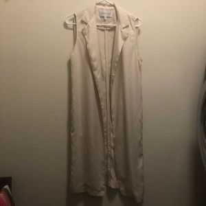 Long sleeveless cardigan